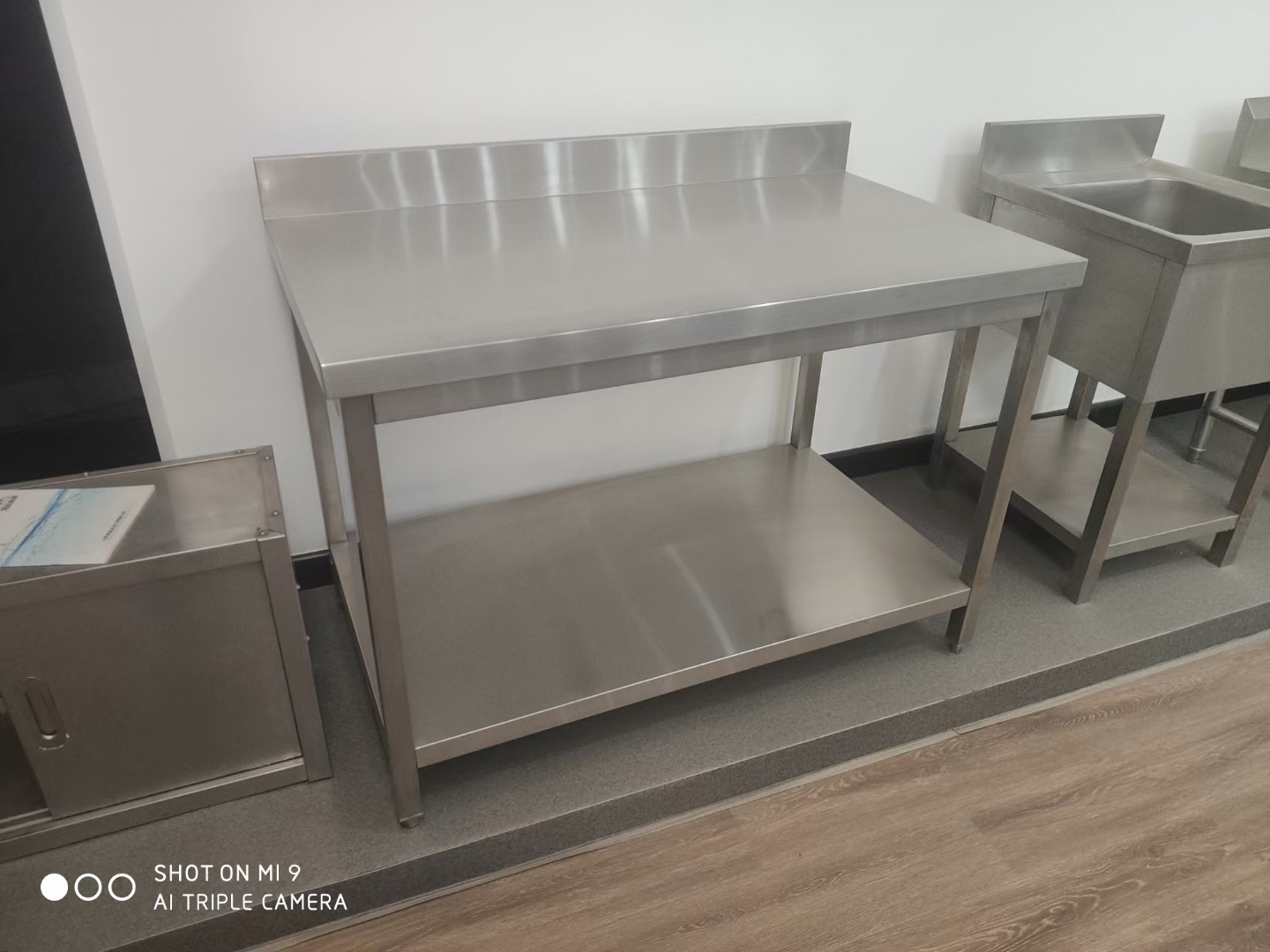 Commercial Other Service Equip – обзор и цена Commercial Kitchen Backsplash